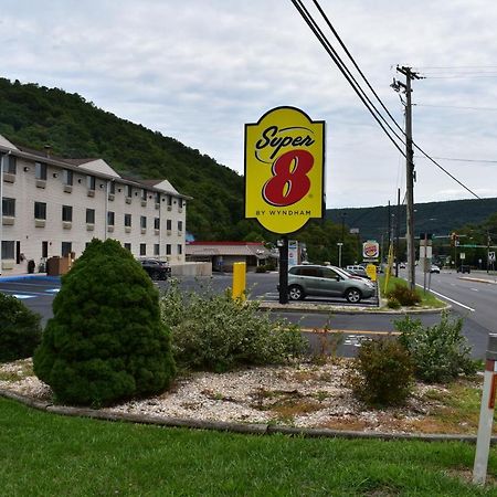 Super 8 By Wyndham La Vale/Cumberland Area Motel Exterior photo